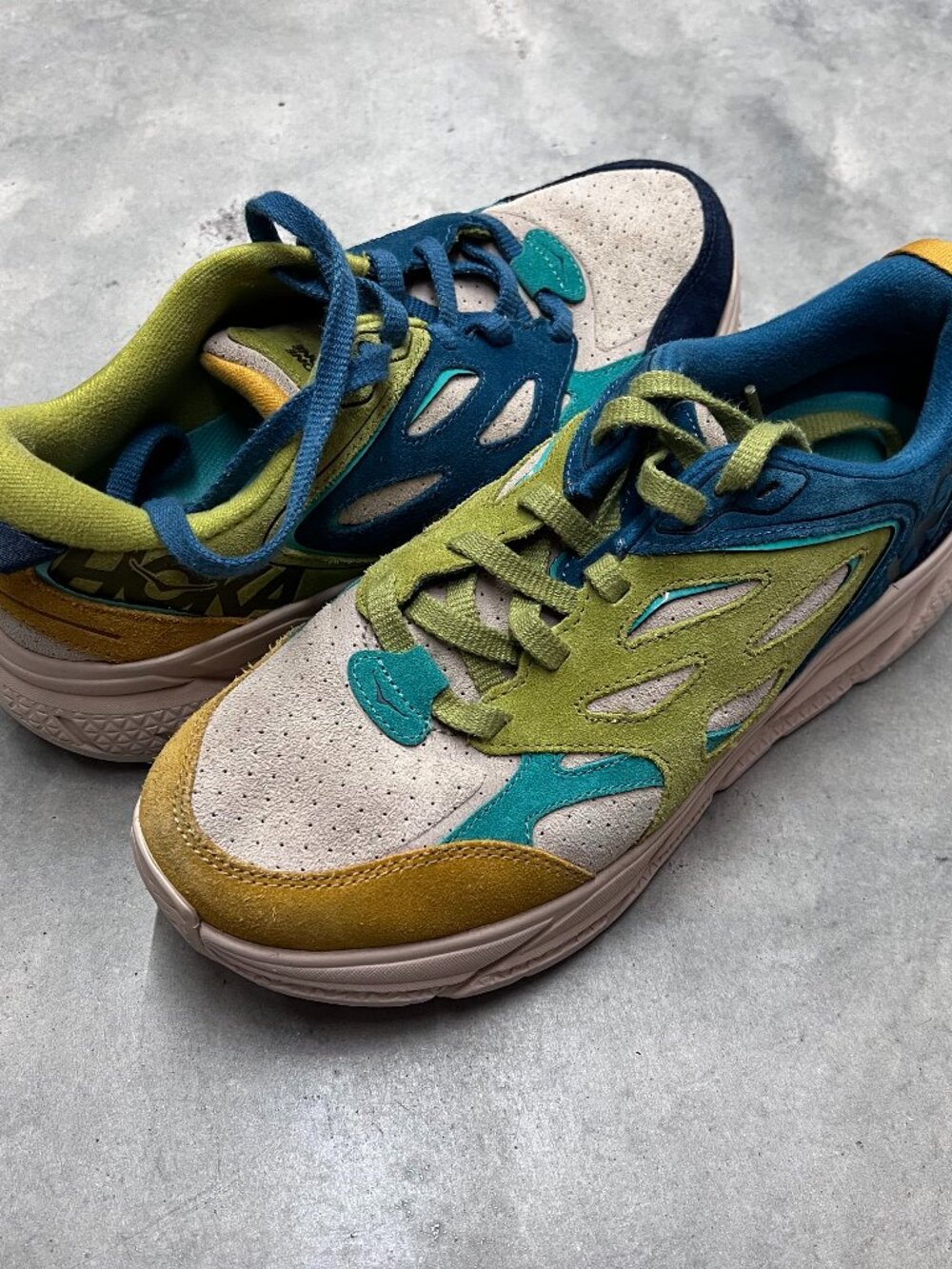 Hoka Clifton L Suede Multi-Color Men's Size 9.5 1124630/MSSN - Used